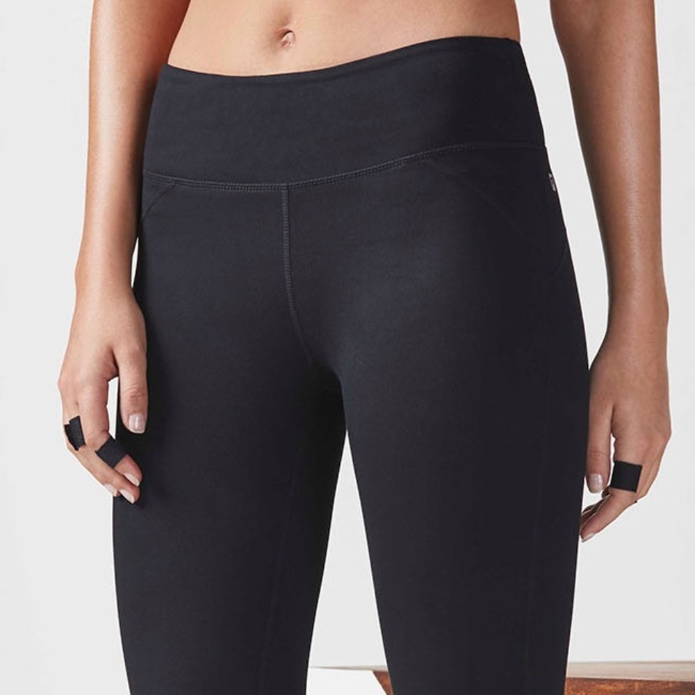 Fabletics Lima Capri Black Compression Pants Xs - image 4